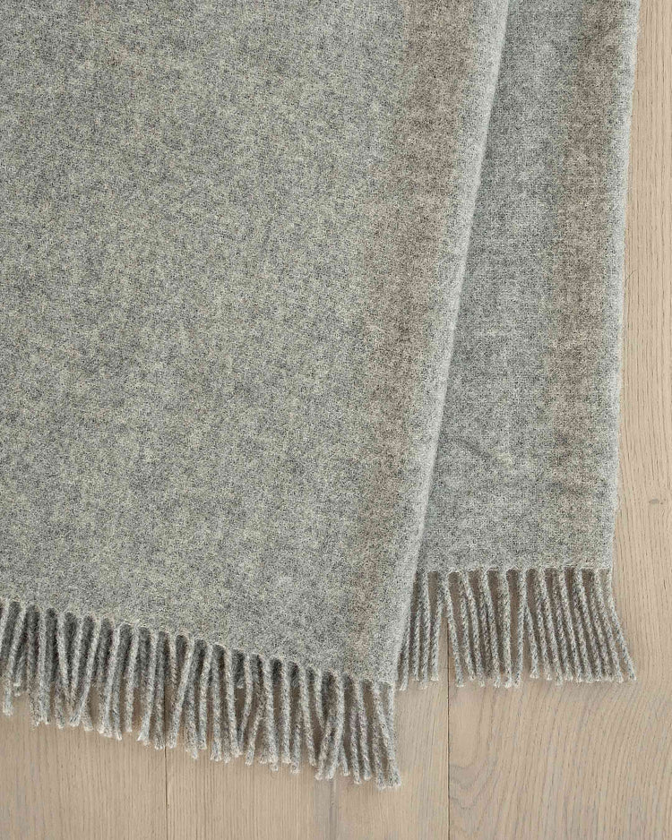 Nevis Throw - Ash