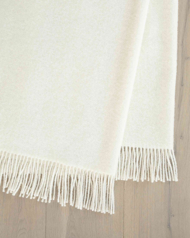 Nevis Throw - Snow