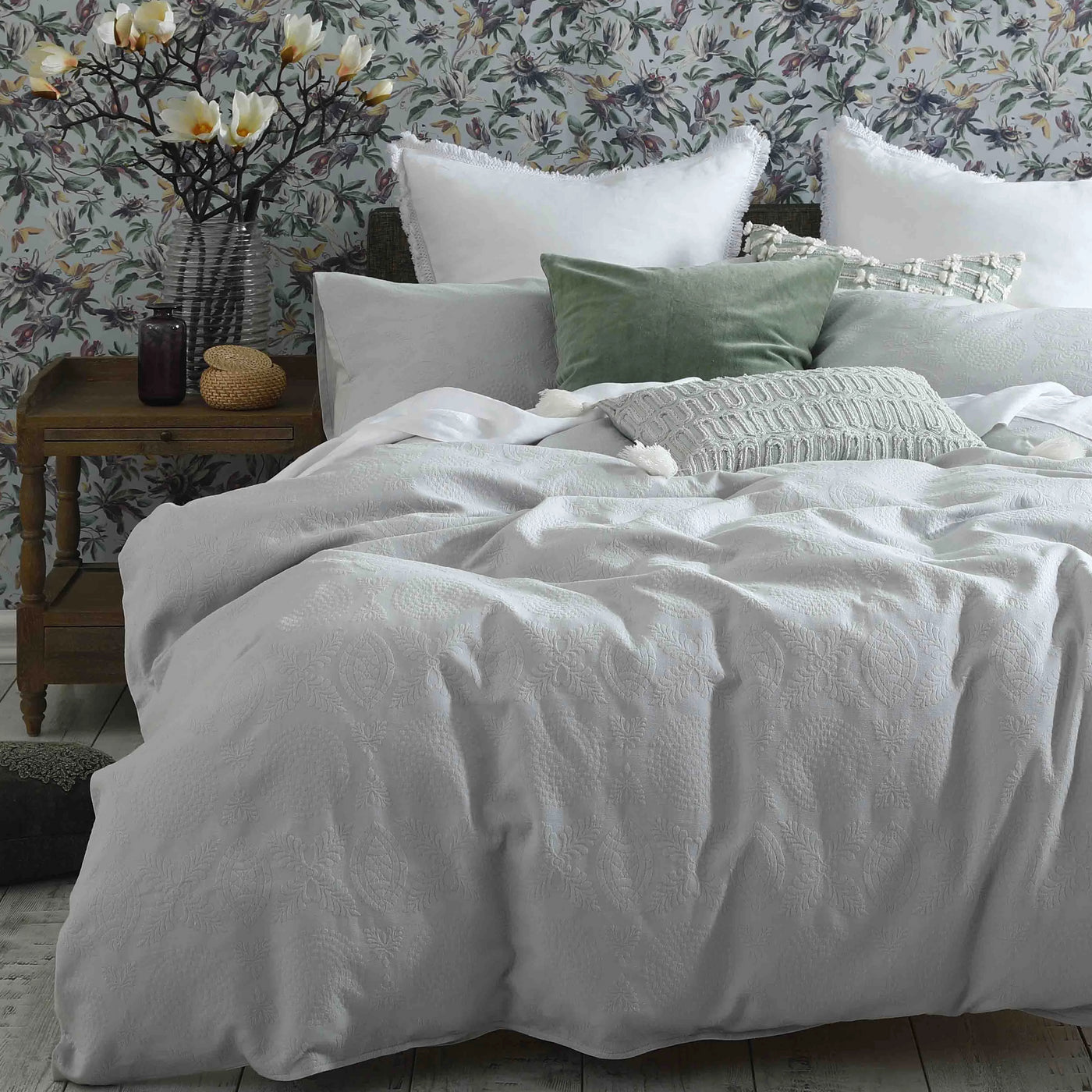 Aviana Duvet Set