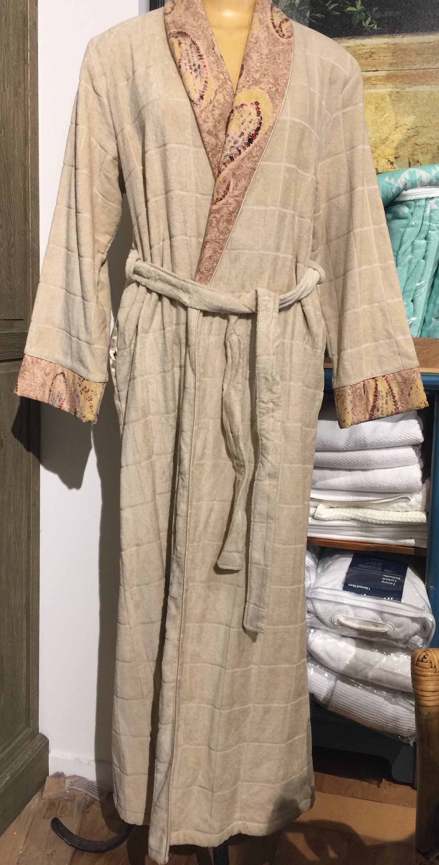 Pattern Edged Cotton Bathrobe