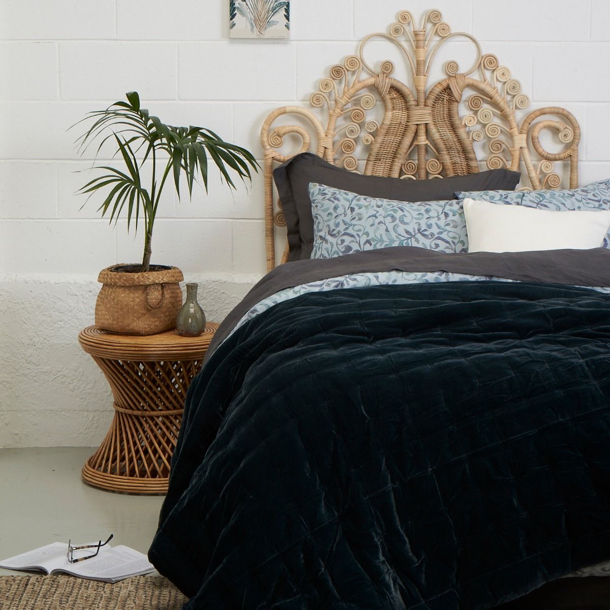Velvet Pin Liquorice Comforter